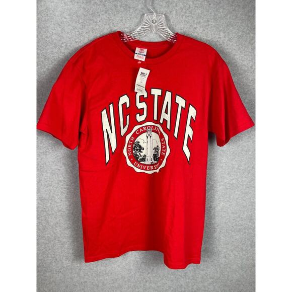 American Threads North Carolina State University T Shirt Men's‎ Size M Red NWT - Picture 1 of 6